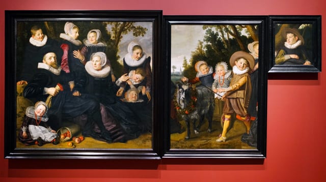 Portrait of a family in a landscape - three temporarily united fragments
